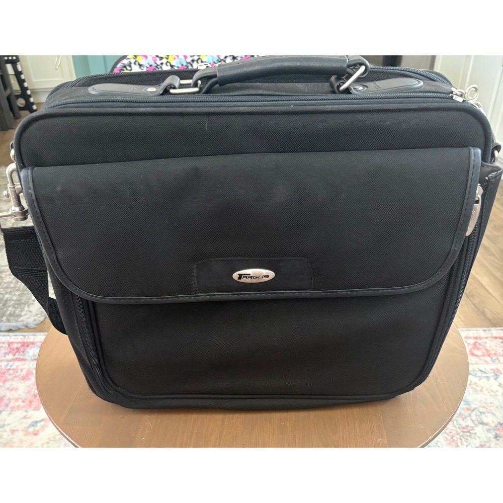 Targus Laptop Messenger Bag Black Briefcase Shoulder Strap Travel Case